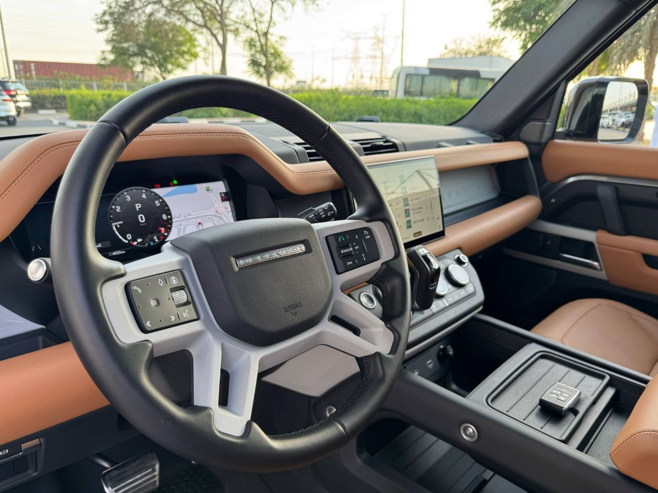 لاند روفر ديفندر P400 110 HSE 3.0L (5 Seater)