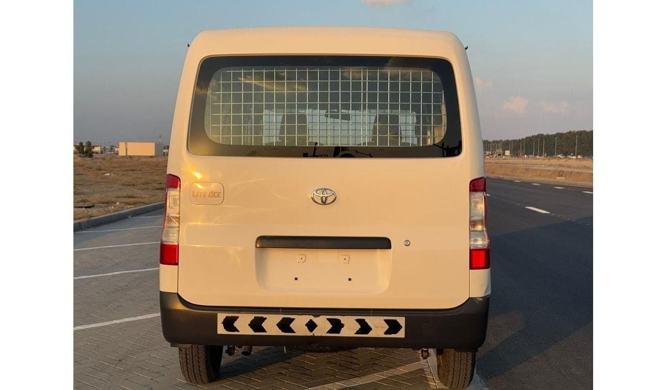 Toyota Lite Ace Toyota Lite Ace 2023(1.5L) manual gear, Van petrol,included vat