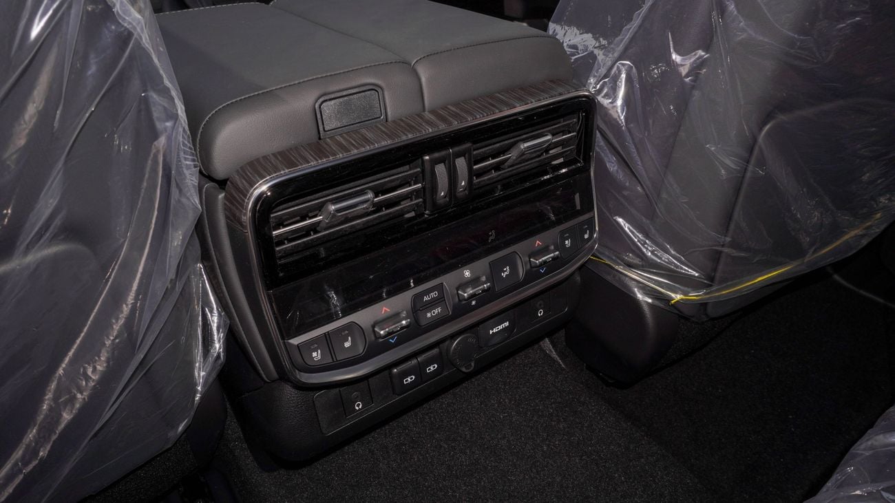 Toyota Land Cruiser VXR 3.3 L d Twin Turbo V6