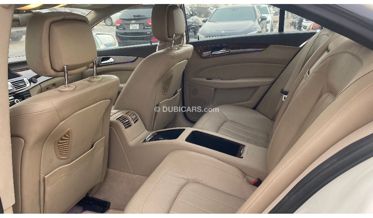 مرسيدس بنز CLS 550 4.6L V8