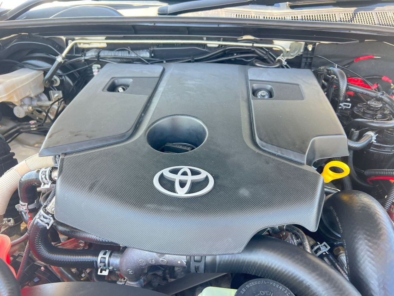 Toyota Hilux Diesel Engine ,2.4 liter ,Automatic Gear ,year Model 2019 ,Right Hand Drive ,Only For Export Fvailab