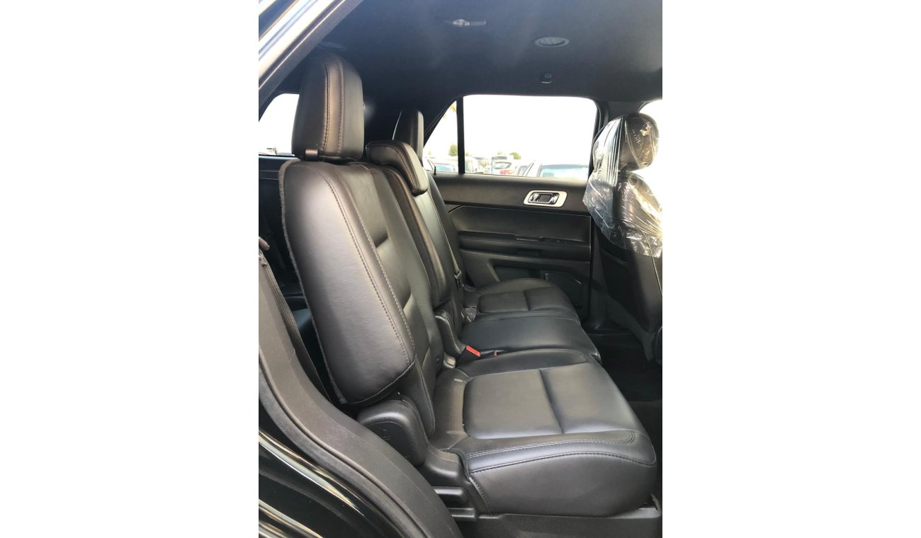 Ford Explorer XLT-4WD-LEATHER SEATS-POWER SEATS-DVD-REAR CAMERA-FOR LOCAL AND EXPORT-LOT-575