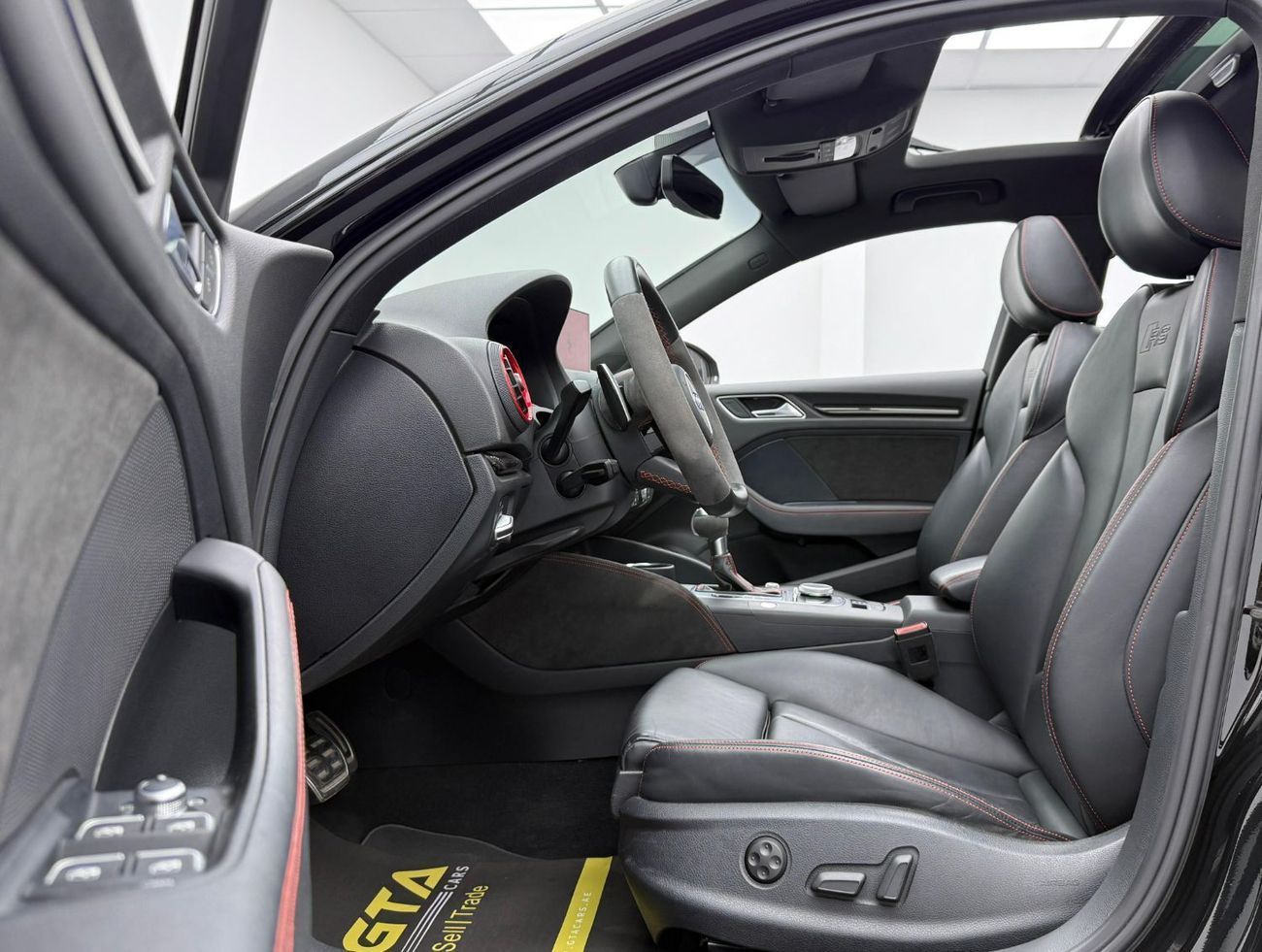 Audi RS3 2018 Audi RS3 Quattro Sportback, Warranty, Full Service History, Excellent Condition, GCC