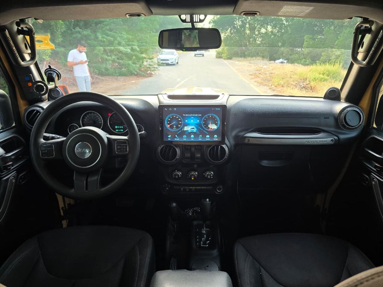 Jeep Wrangler Sport 3.6L A/T JEEP WRANGLER 2014 GCC // ORGINAL PAINT // PERFECT CONDITION // ACCIDENT FREE