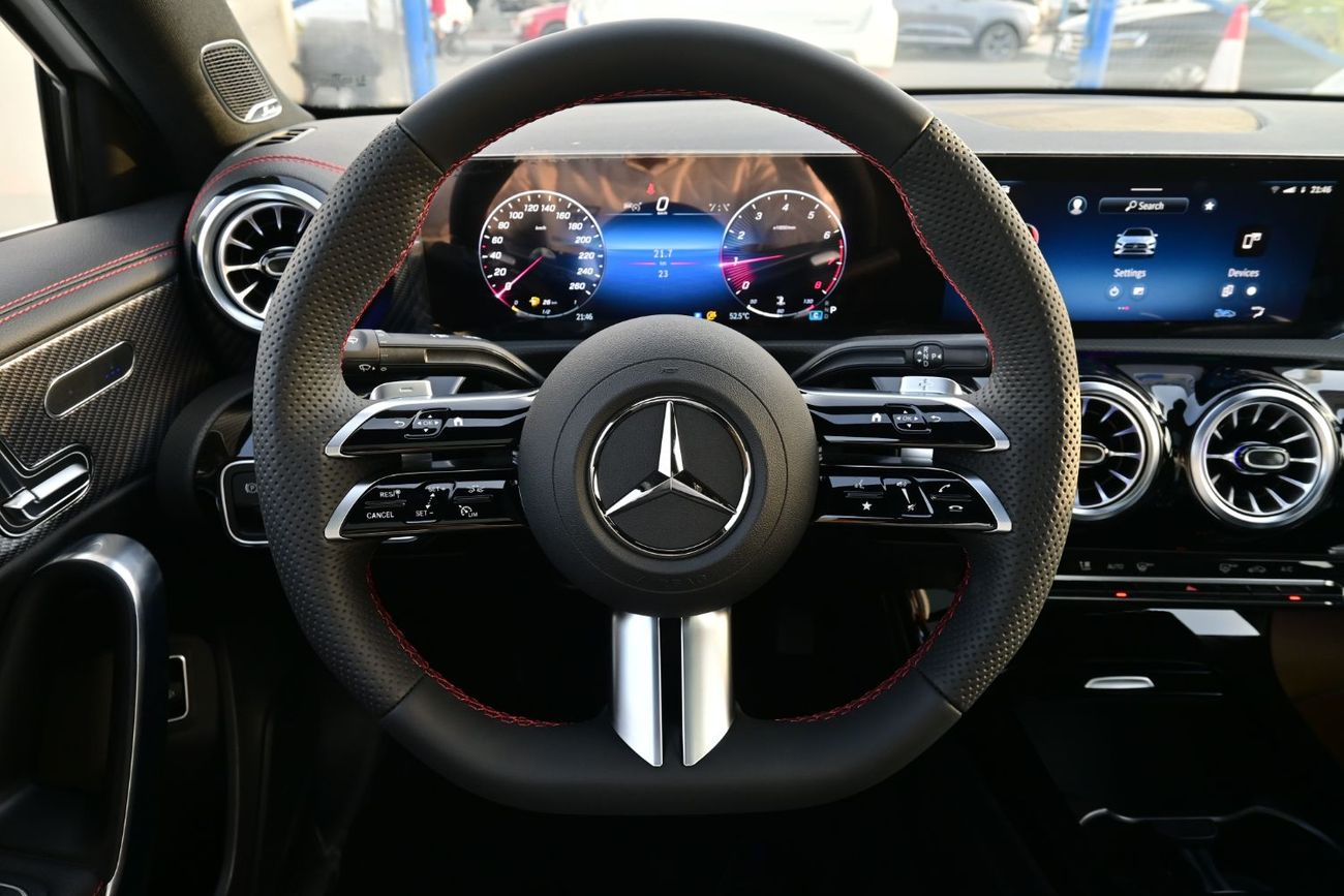 مرسيدس بنز A 200 Mercedes-Benz A200L 1.3L Turbo Petrol, Model 2025 Color White