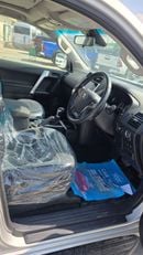 Toyota Prado Toyota prado 2023model 2.8 Diesel engine Colour sliver Transmission Transmission Automatic Interior.