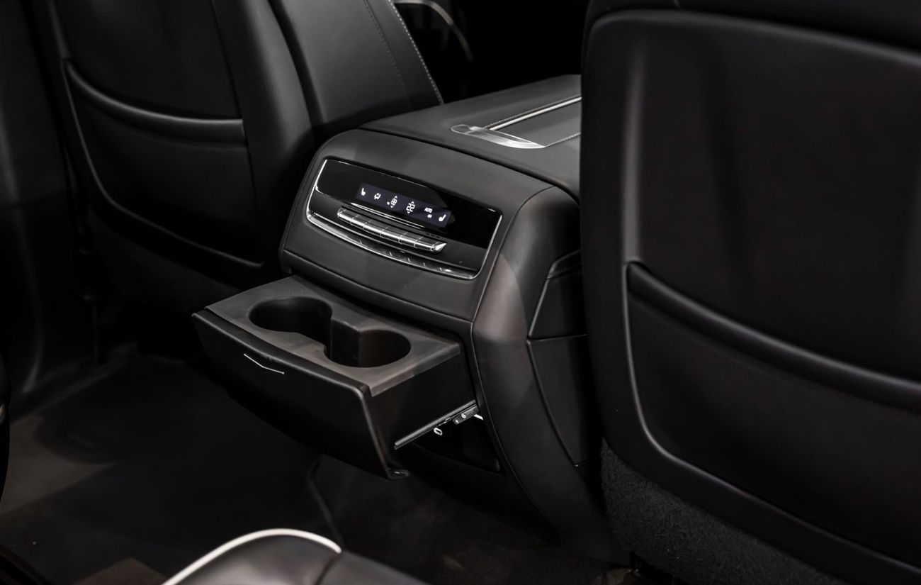 Cadillac Escalade 2022 Cadillac Escalade Sport Platinum, 2026 Agency Warranty, 2027 Agency Service Contract, Low KMs,
