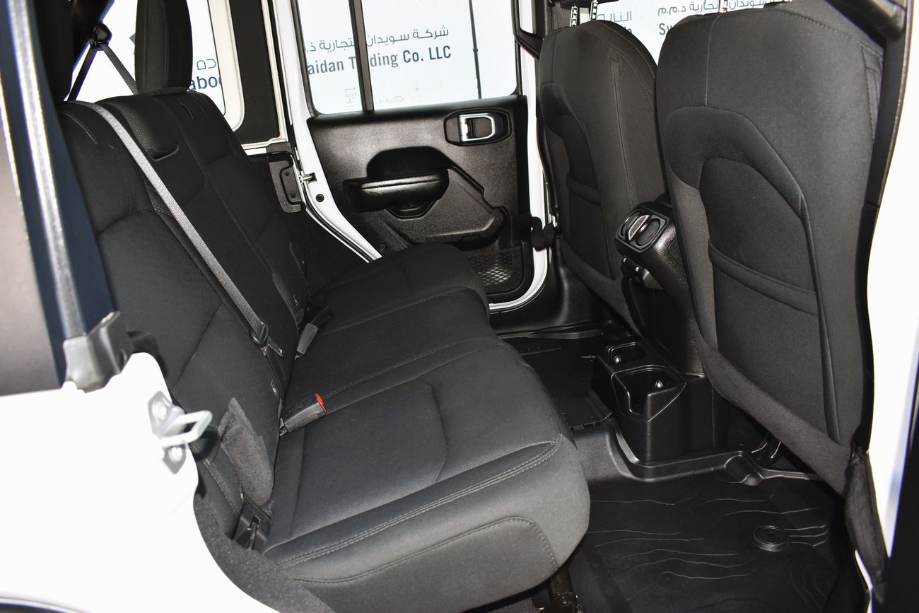 Jeep Wrangler AED 2079 PM | 3.6L UNLIMITED SPORT 4WD GCC DEALER WARRANTY