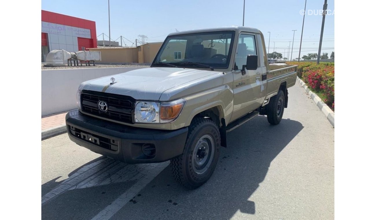 تويوتا لاند كروزر single cabin // v6 // diesel // model 2022