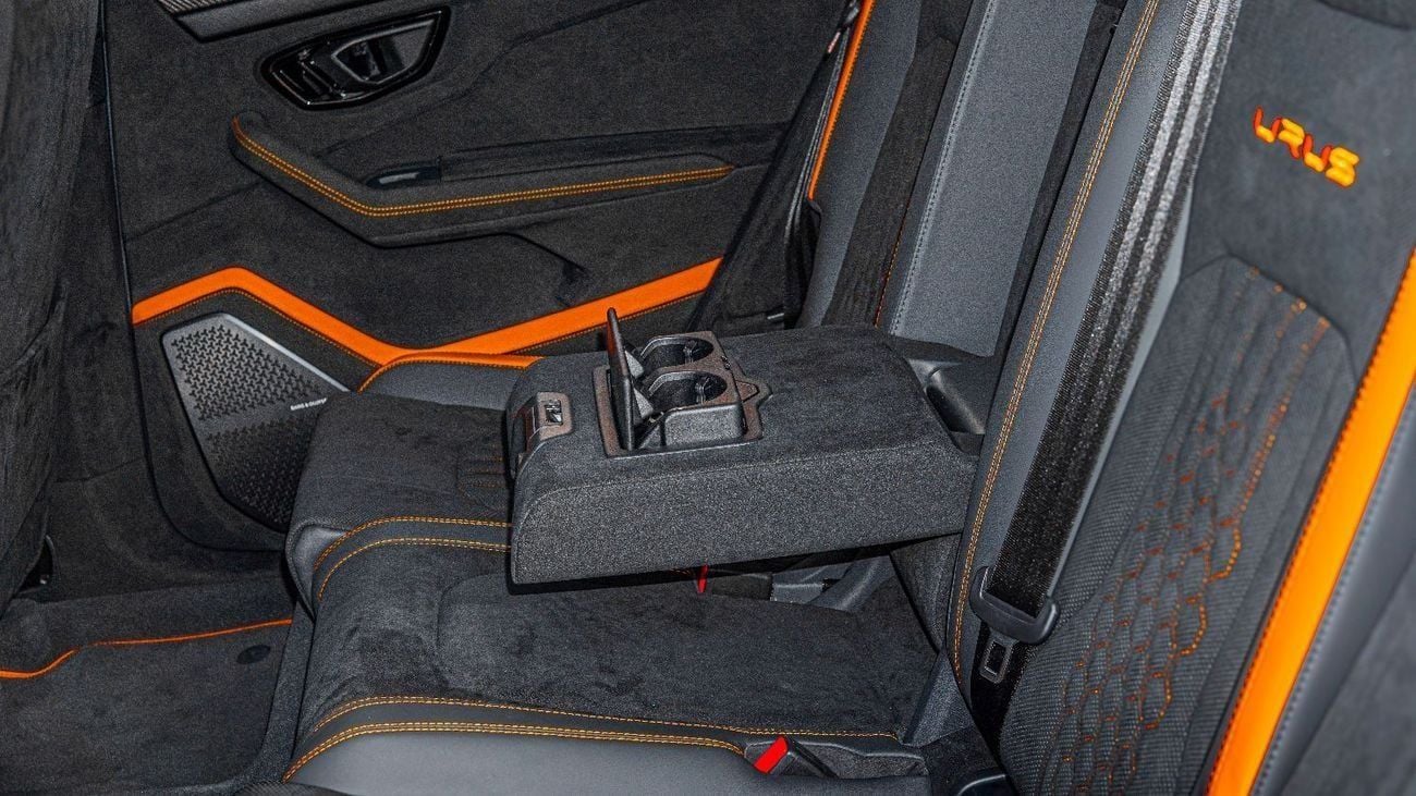 لامبورغيني اوروس 2024 Lamborghini Urus Performante | 4.0L Twin-Turbo V8 | 666 CV | 4,000 KM | Dealer Warranty