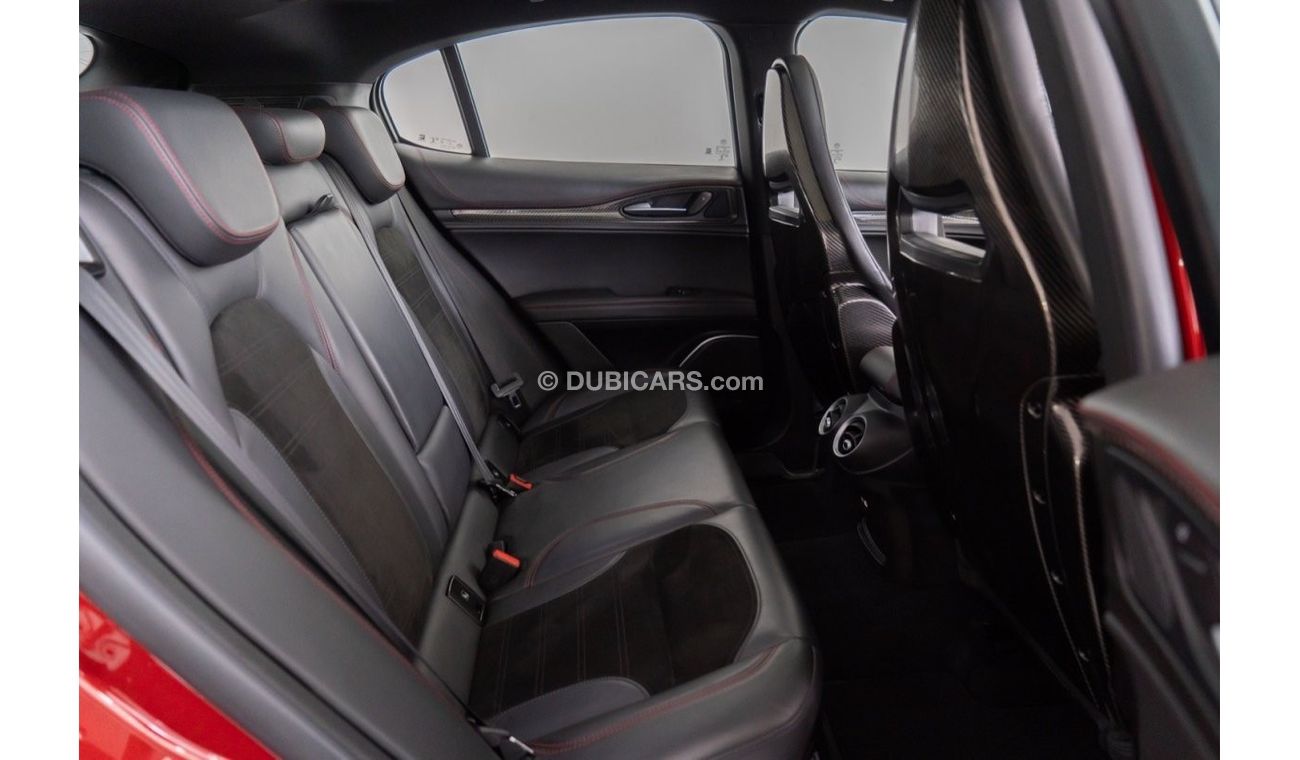 Alfa Romeo Stelvio 2018 Alfa Romeo Stelvio Quadrifoglio / Extended Warranty until May 2025 & Alfa Romeo Service Pack