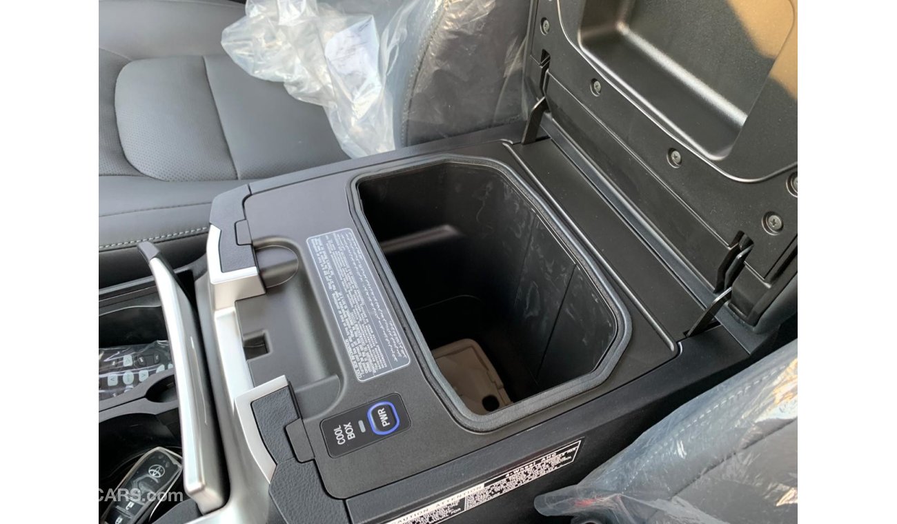 تويوتا لاند كروزر 4.5L VX TD EXCALIBUR (Export only)