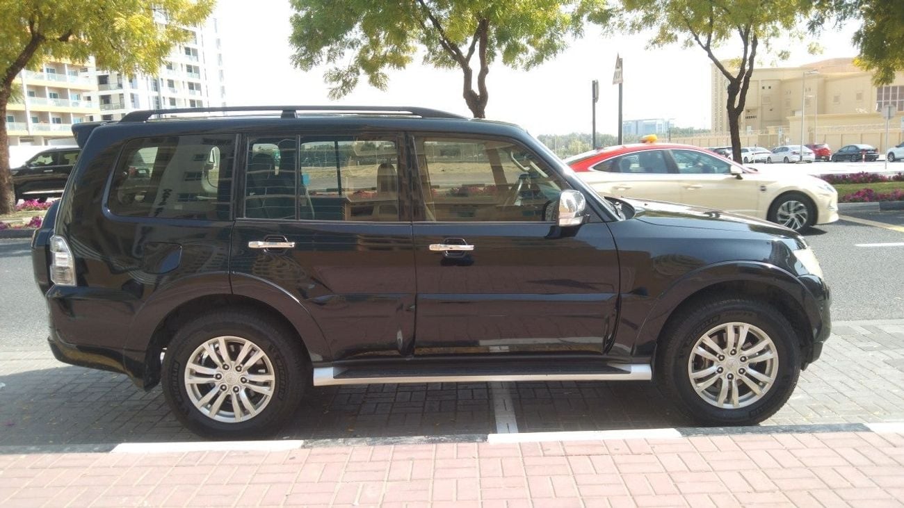 ميتسوبيشي باجيرو GLS HIGHLINE 3.8 | بدون دفعة مقدمة | اختبار القيادة في المنزل