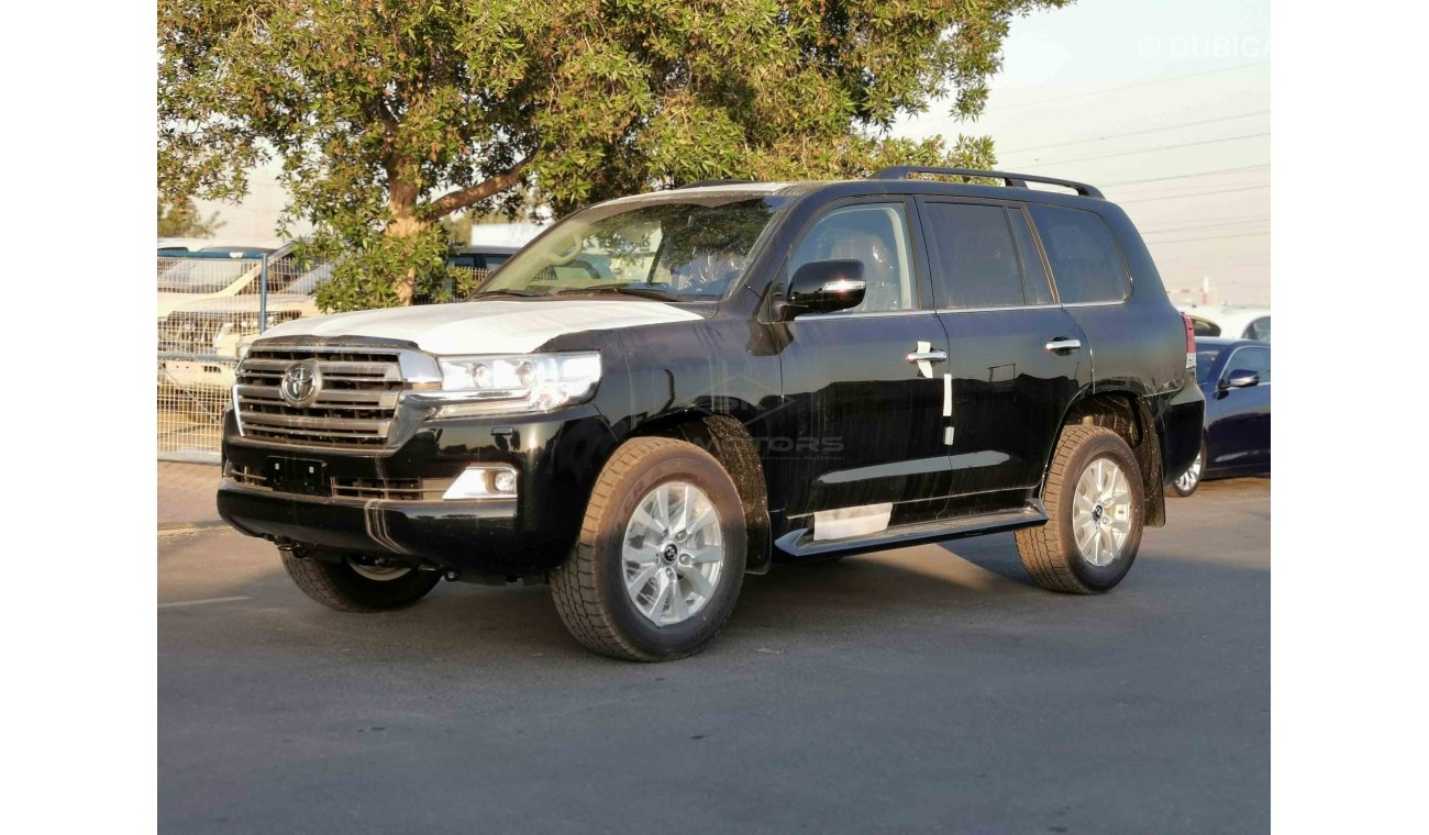 Toyota Land Cruiser 4.5L V8 Diesel, 18" Rims, Driver Memory Seat, Front & Rear A/C, Heated & Cooled Seats (CODE # VX02)