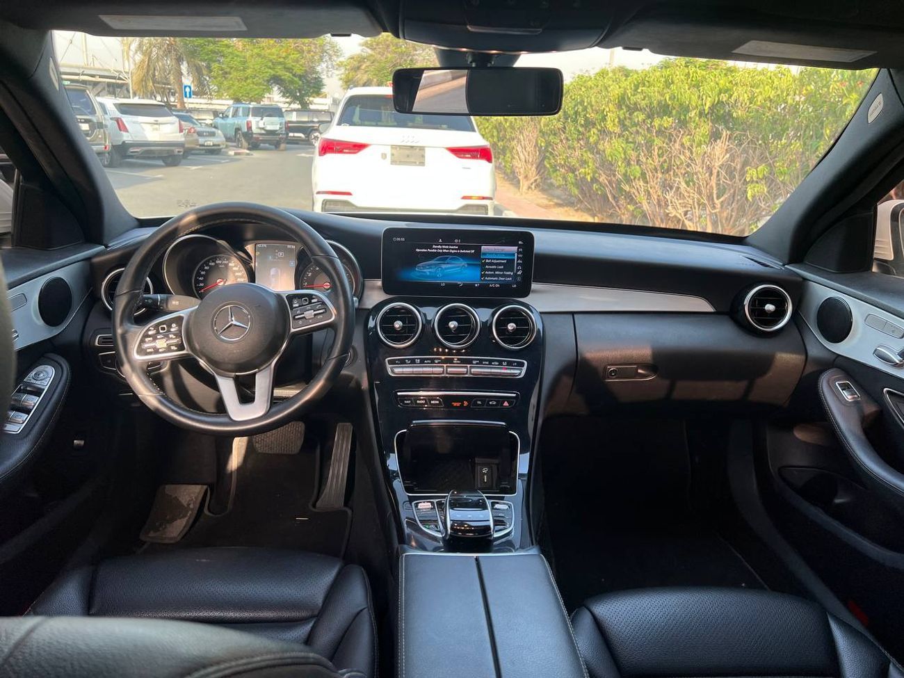 Mercedes-Benz C 300 C300 2020 – 82K km – Canadian Specs -- Good condition