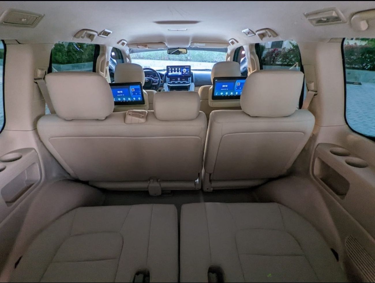 Toyota Land Cruiser Toyota Land Cruiser 2016 GXR v6 facelift to 2024 inside and outside