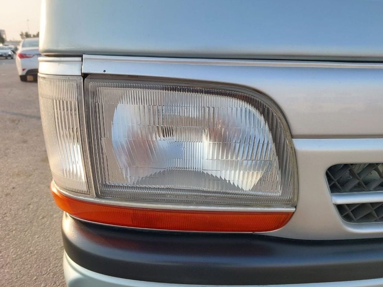 تويوتا هاياس TOYOTA HIACE VAN RHD 1999 MODEL 3.0 L DIESEL MANUAL(PM13178)