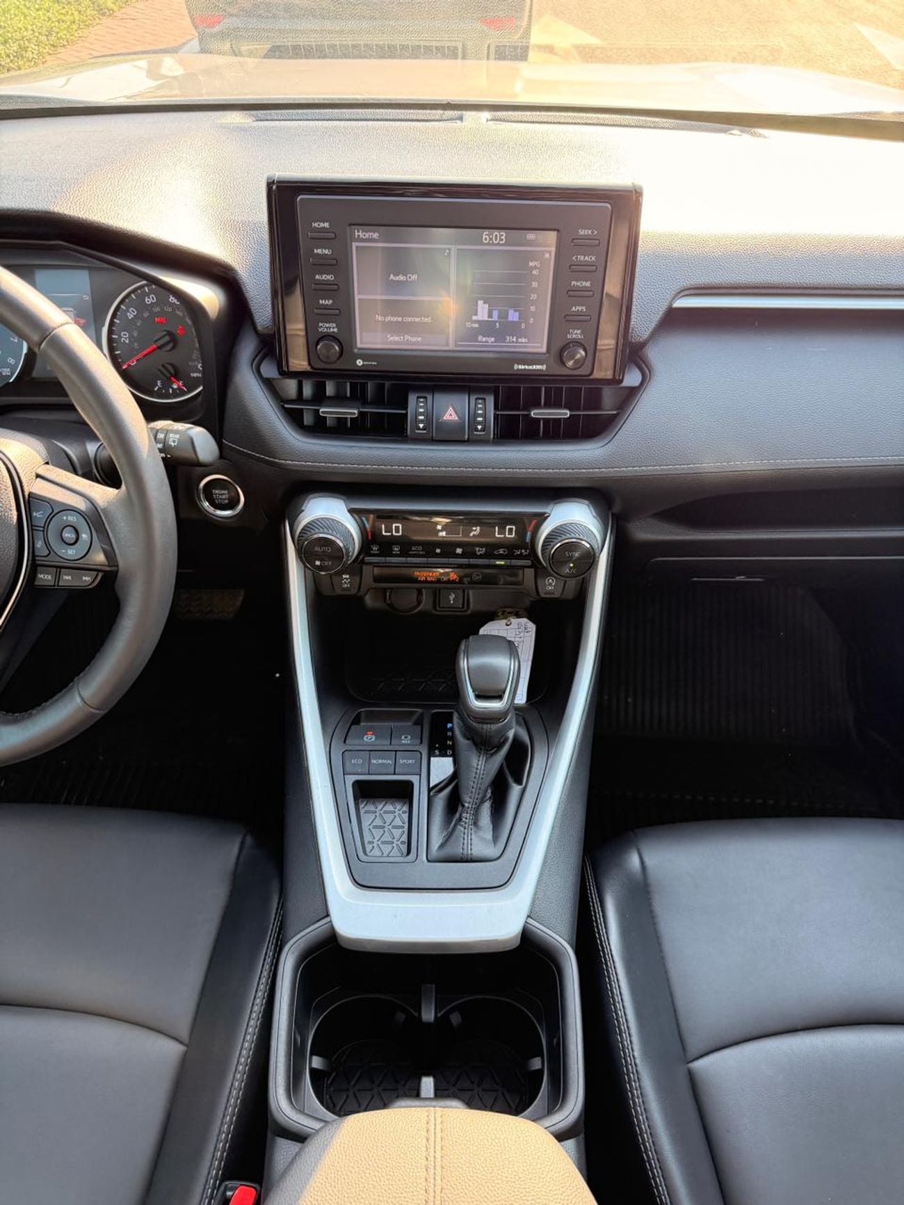 Toyota RAV4 XLE premium 2.5L Full option