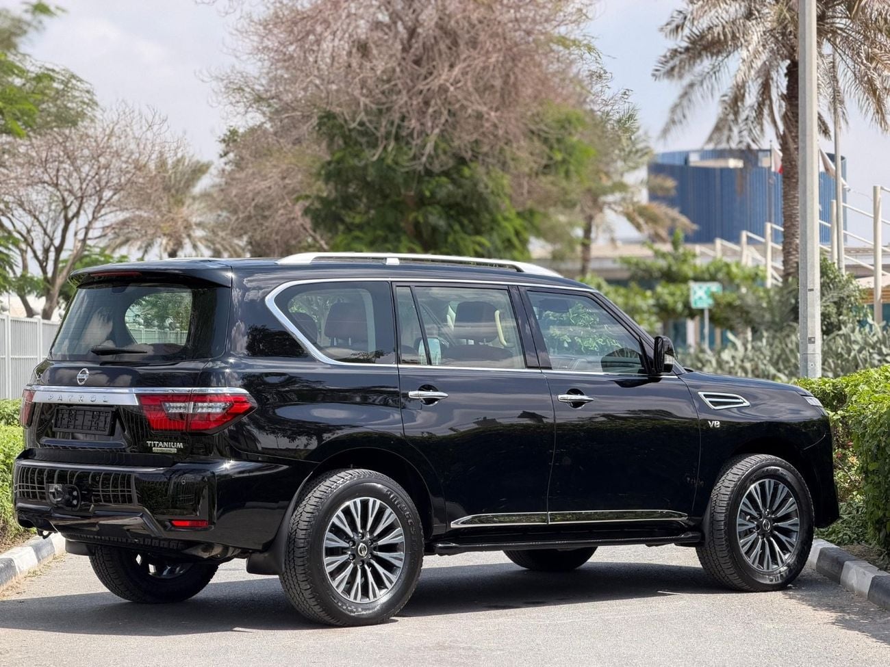 نيسان باترول LE T1 5.6L