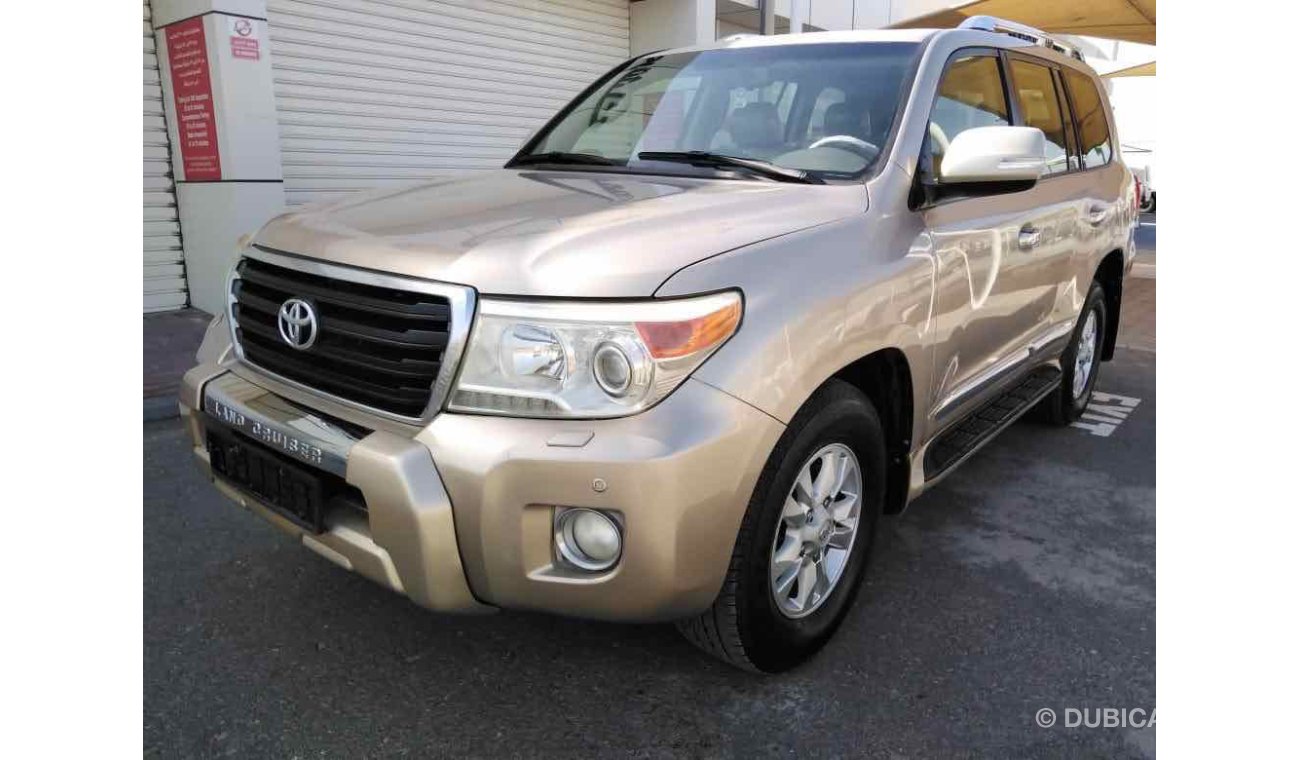 Toyota Land Cruiser g cc full options accident free good condition