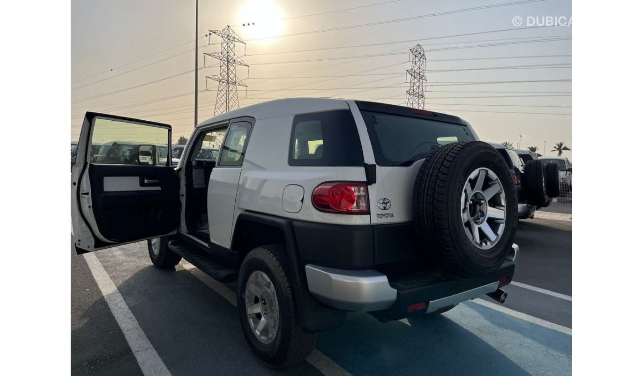 Toyota FJ Cruiser TOYOTA FJ CRUISER 4.0L 2022 WITH JBL SOUND