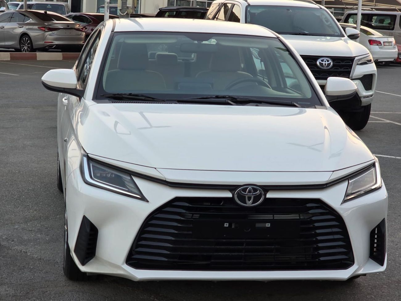 Toyota Yaris E