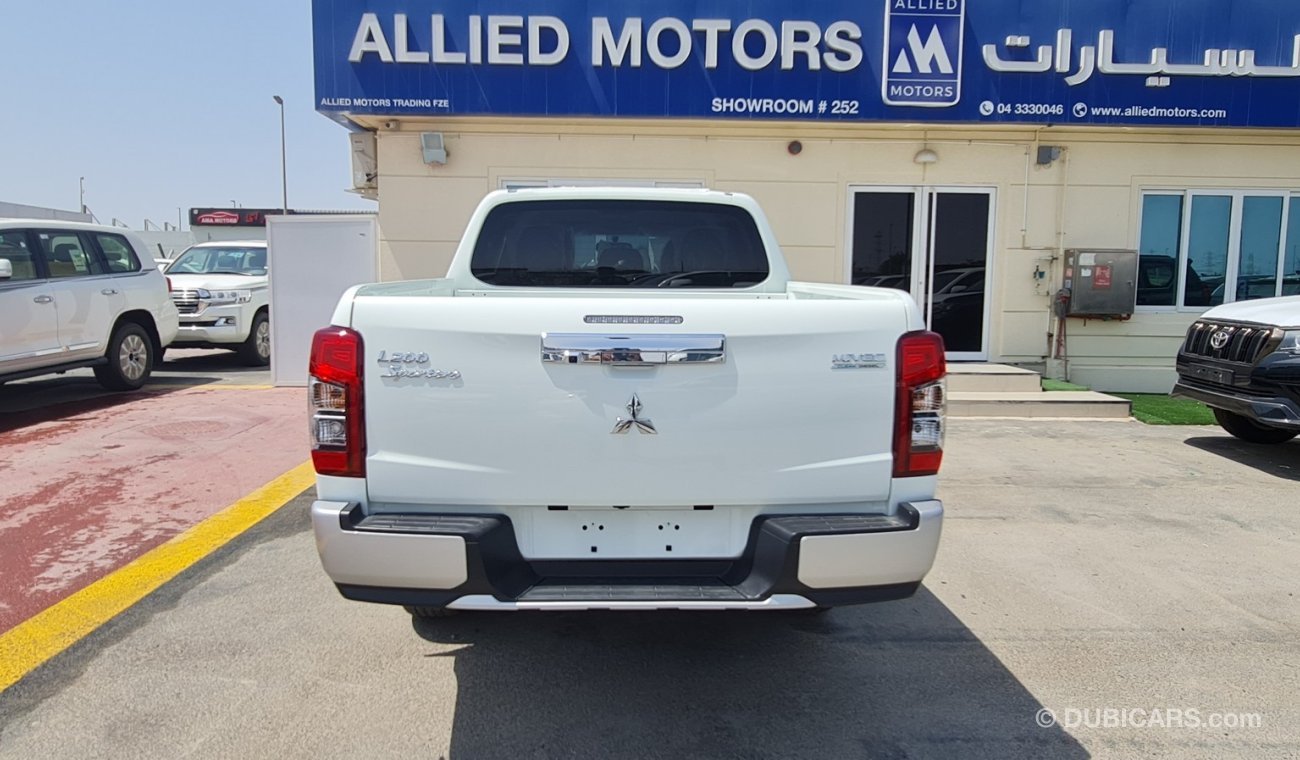 ميتسوبيشي L200 Sportero - DSL - 2.4L - 4x4 - WHT (FOR EXPORT ONLY)