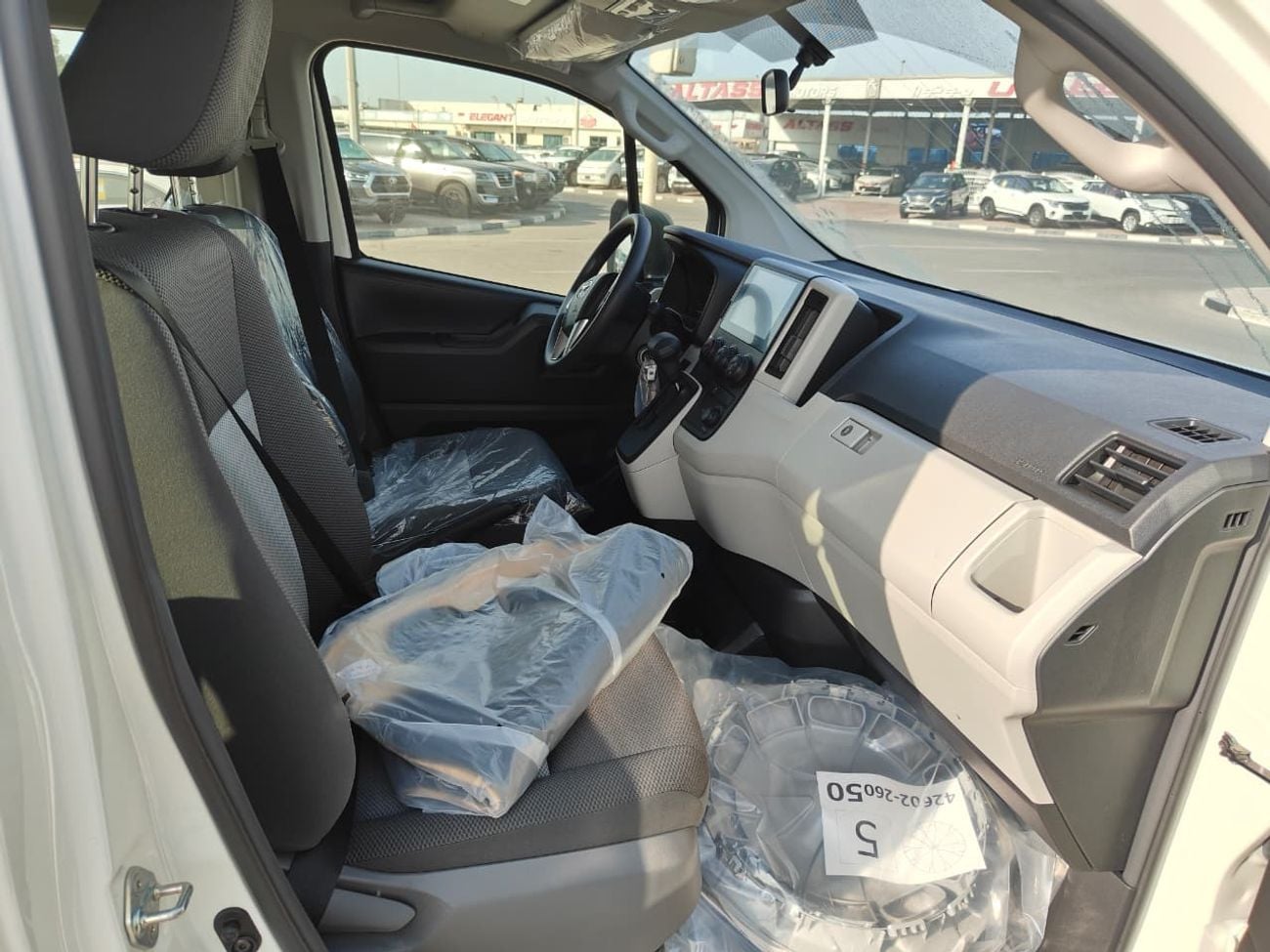 تويوتا هاياس GL 2026 Toyota Hiace 13-Seater High-Roof Full-Option 3.5L V6 Petrol A/T RWD Export Only