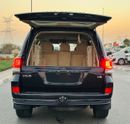 Toyota Land Cruiser VXR 5.7L 4WD
