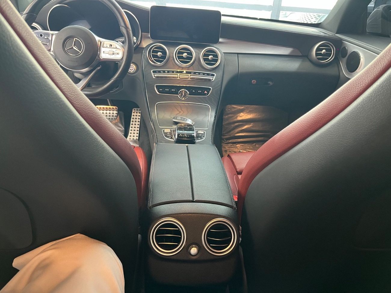 مرسيدس بنز C 200 Premium 2.0L