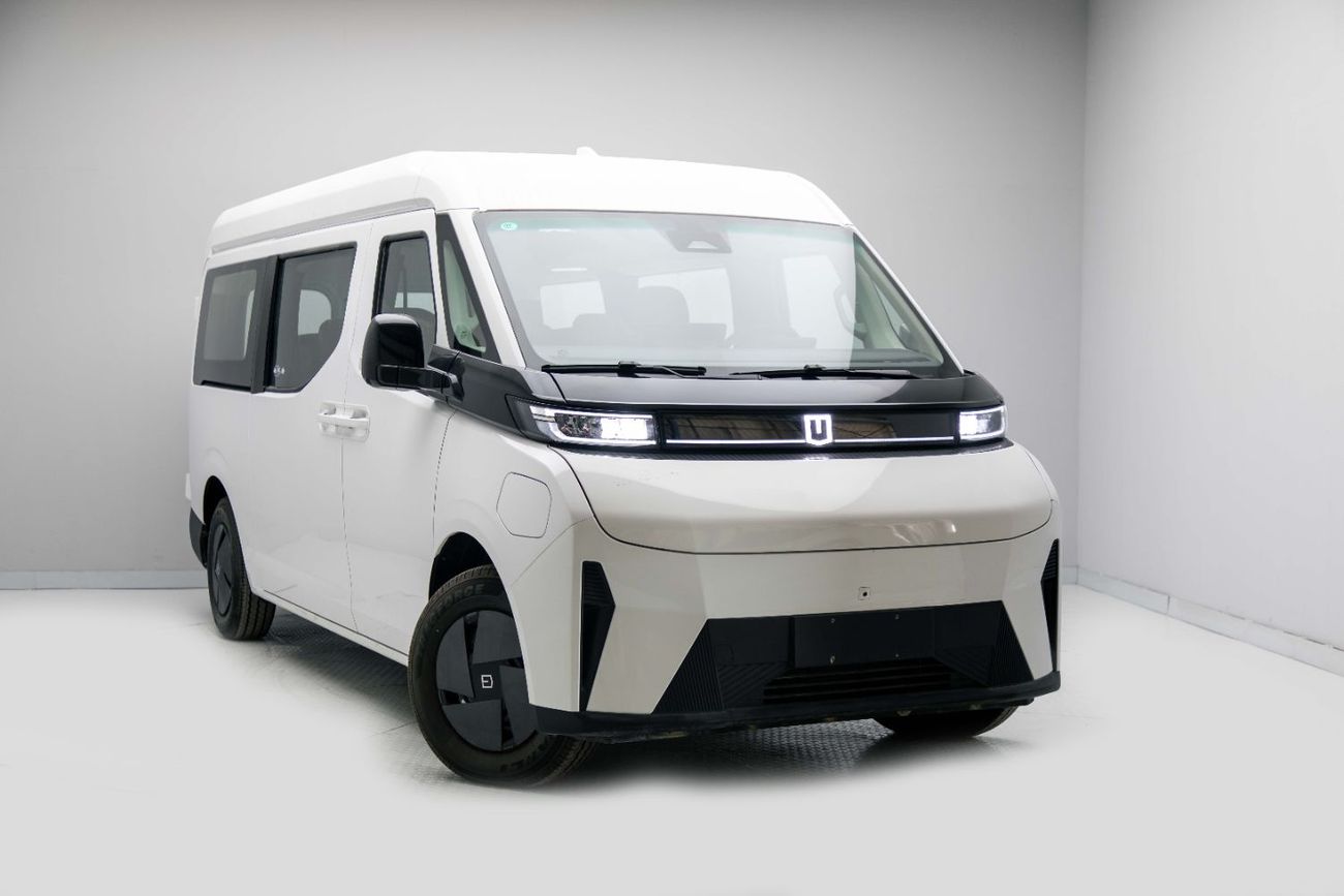 جيلي فيريزون 2025 Farizon Super Van - White inside Black | Export Only