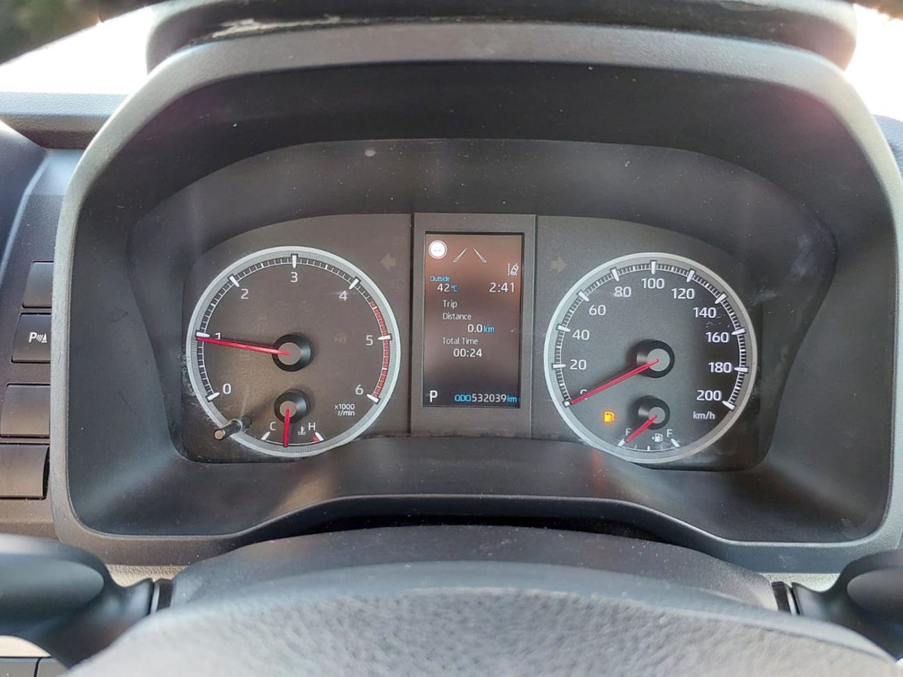 تويوتا هاياس TOYOTA HIACE VAN AMBULANCE RHD 2020 MODEL 2.8 L DIESEL AUTOMATIC(PM04638)