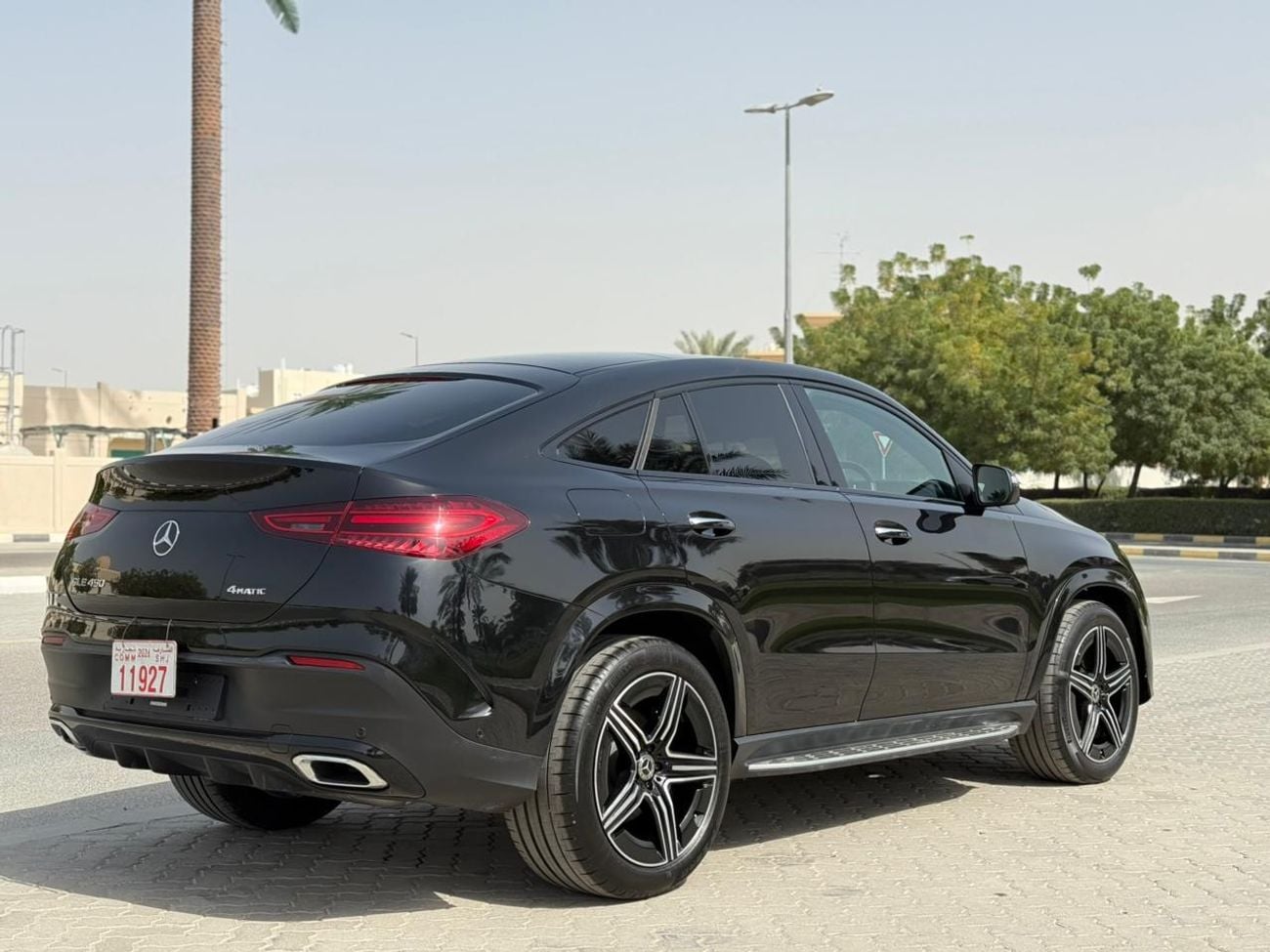 مرسيدس بنز GLE 450 Mercedes-Benz GLE 450 Petro engine 2025 black colour RHD