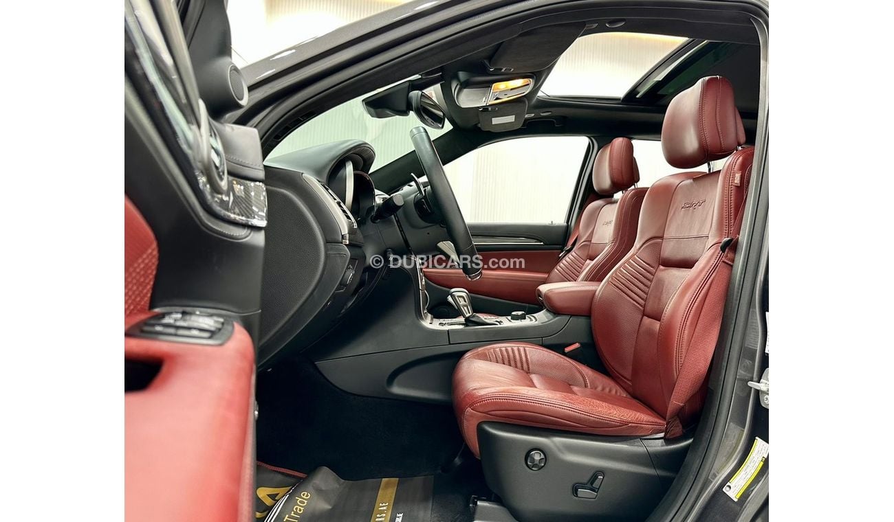 Jeep Grand Cherokee 2017 Jeep Grand Cherokee SRT, Full Jeep Service History, Warranty GCC Specs