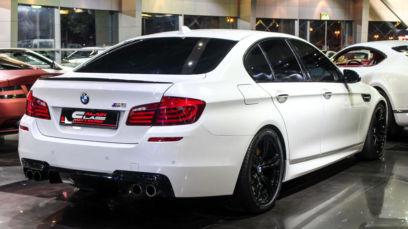بي أم دبليو M5
