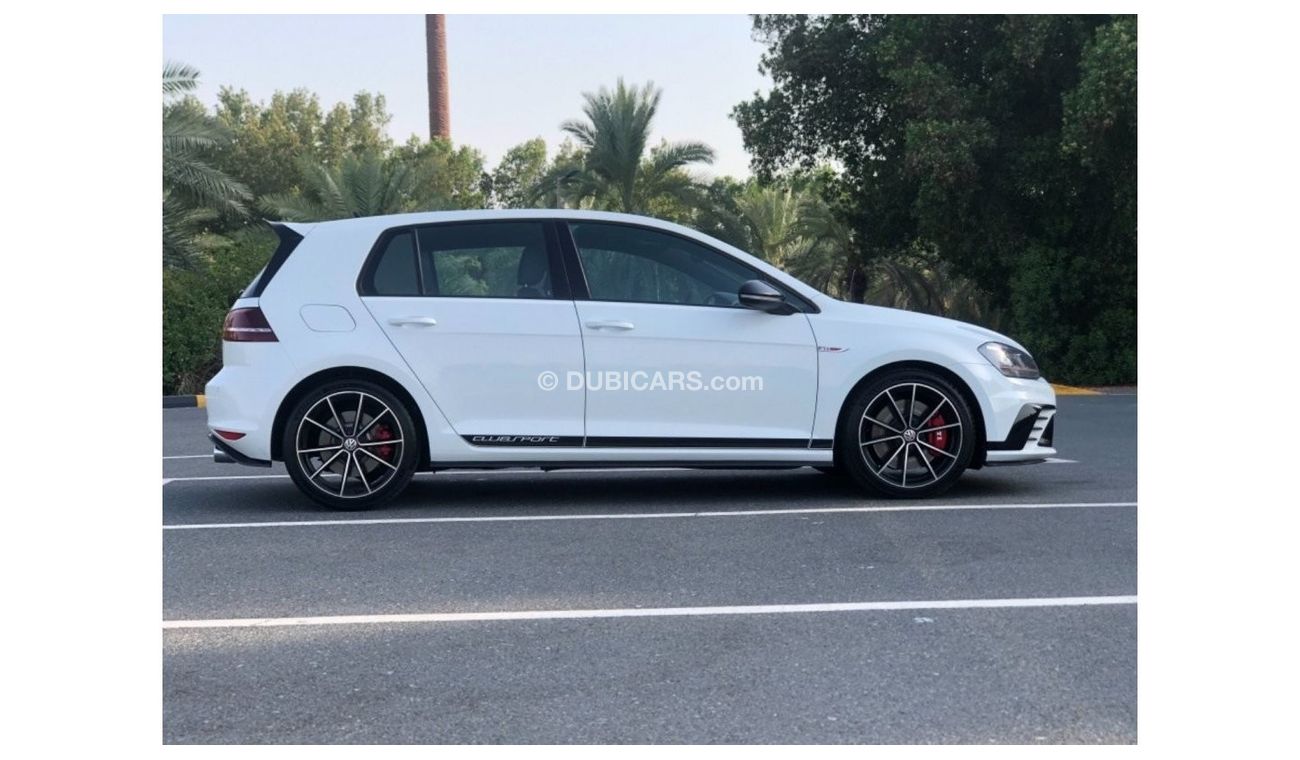 Volkswagen Golf Volex wagan GTI CLUB SPORT MODEL 2016 GCC CAR PERFECT CONDITION INSIDE AND OUTSIDE FULL OPTION PANOR