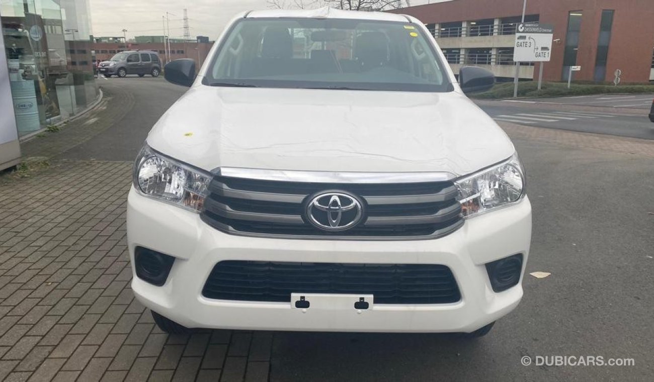 تويوتا هيلوكس Toyota/HILUX D DC 4WD/2.4GD COMFORT DC 6MT 4X4