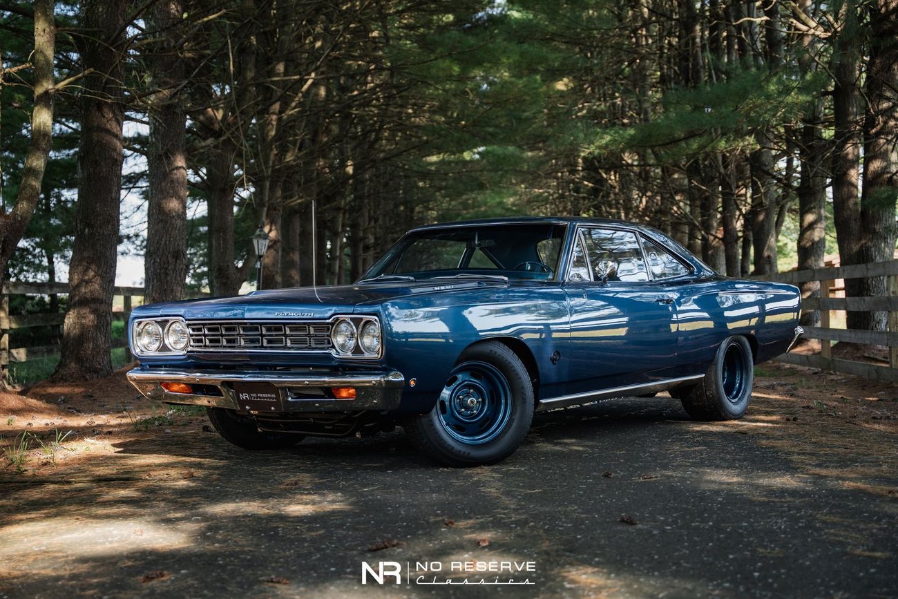 Plymouth Road Runner 426 Hemi Hellephant powered 1 of 1 Pro Touring Restomod