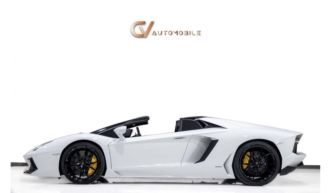 Lamborghini Aventador Roadster - GCC Spec