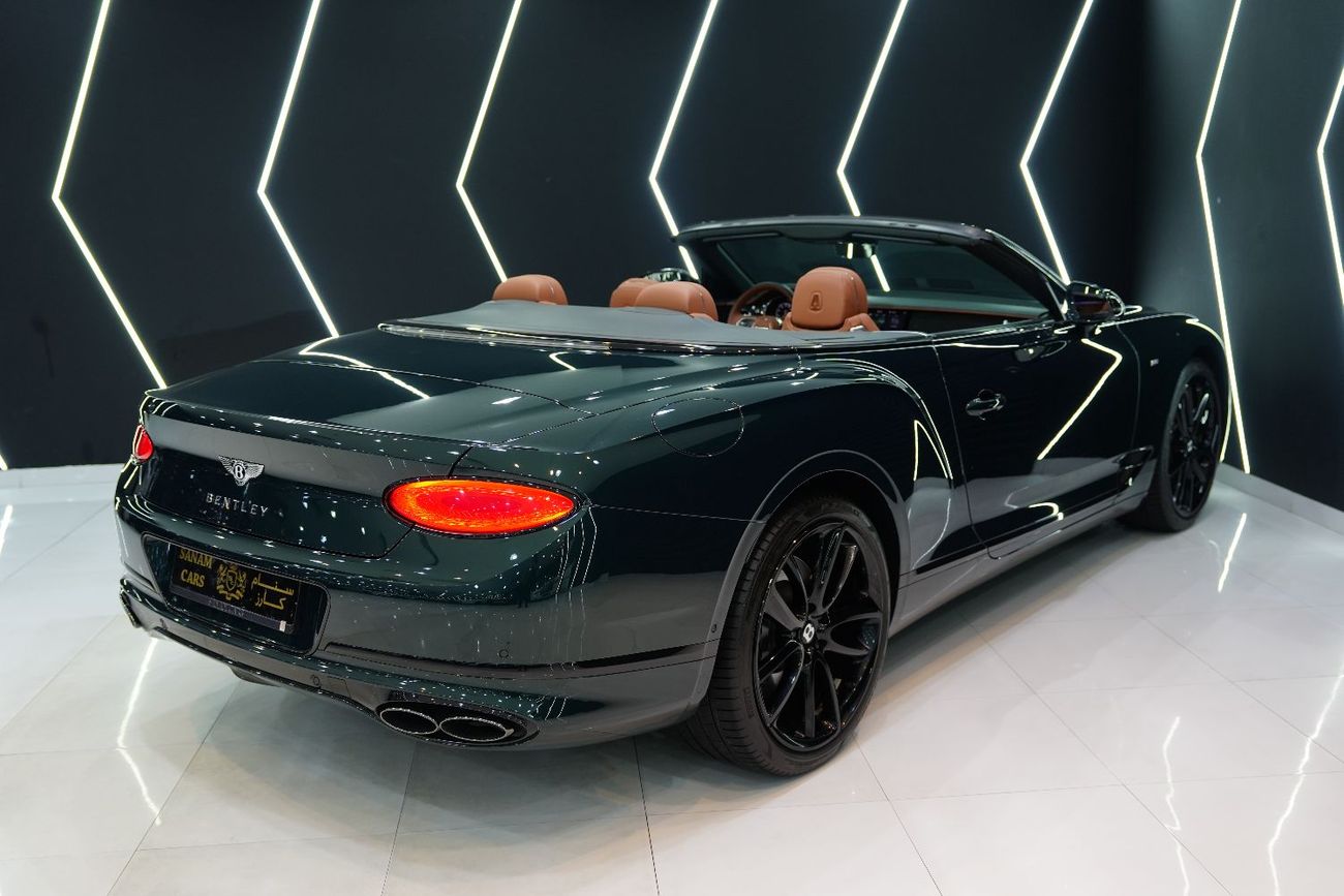 بنتلي كونتيننتال جي تي سي V8, Carbon Interior, Rotating Display, Touring Specification, GCC Spec!!