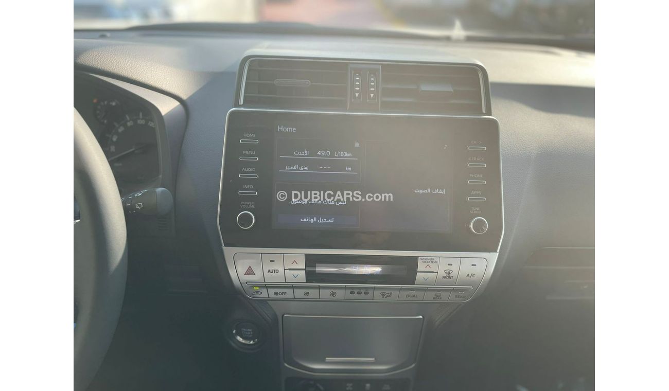 تويوتا برادو تويوتا برادو TXL 4.0L V6 بفتحة سقف لون اسود موديل 2022