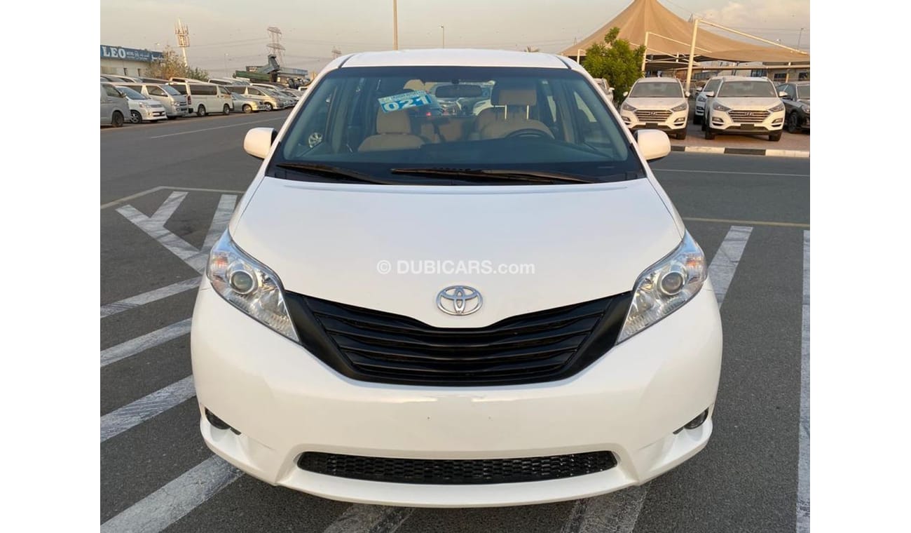 Toyota Sienna 2016 TOYOTA SIENNA