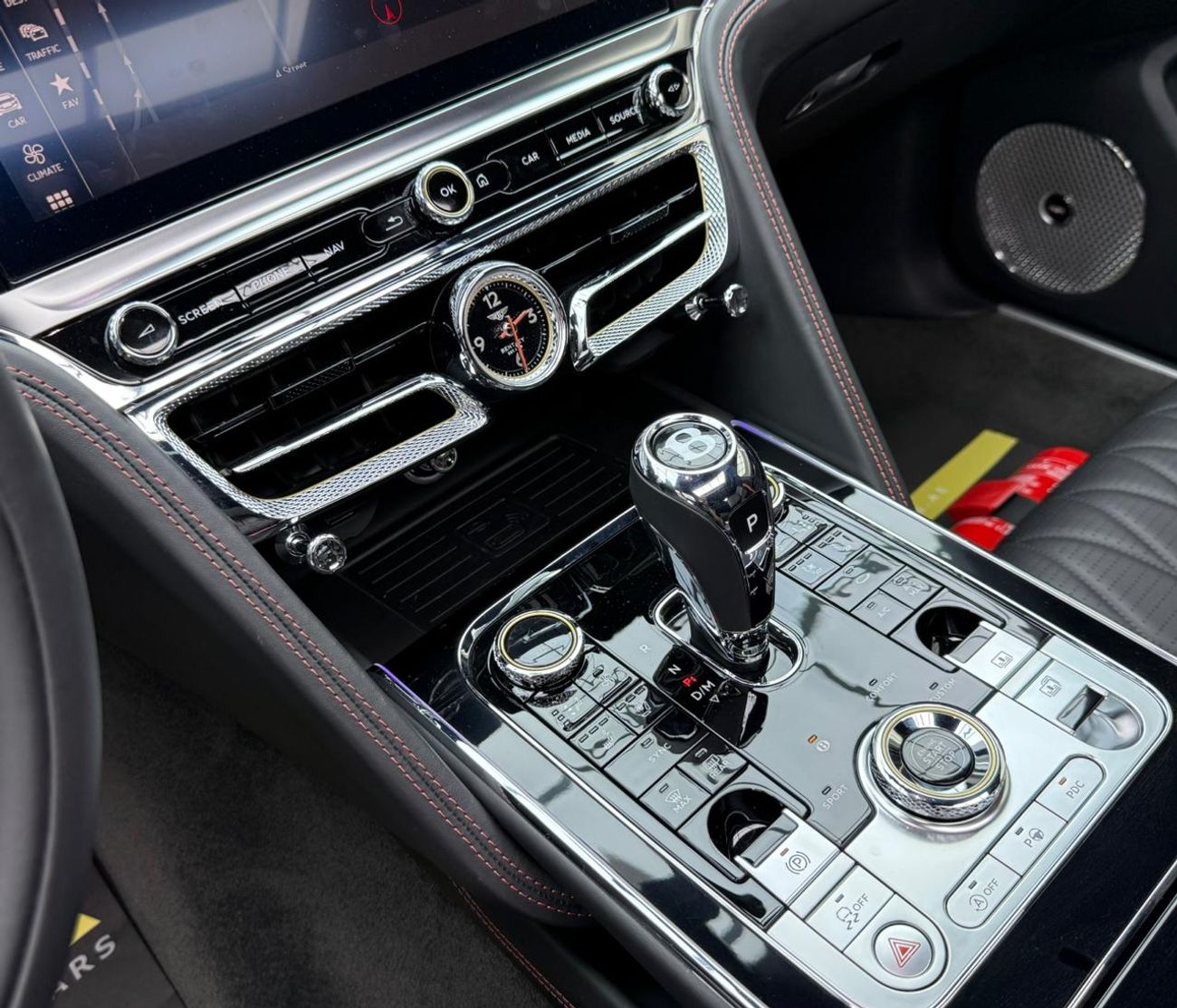 بنتلي فلاينج سبور 6.0T W12 2020 Bentley Flying Spur, Bentley Warranty+Full Service History ,GCC