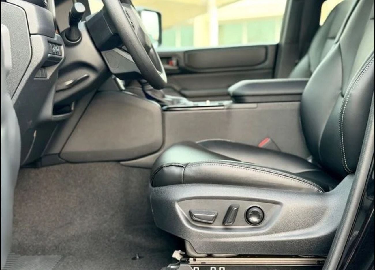تويوتا برادو Toyota Prado 2025 production year, 2,4 petrol. 281 h/p . Leather seats , display