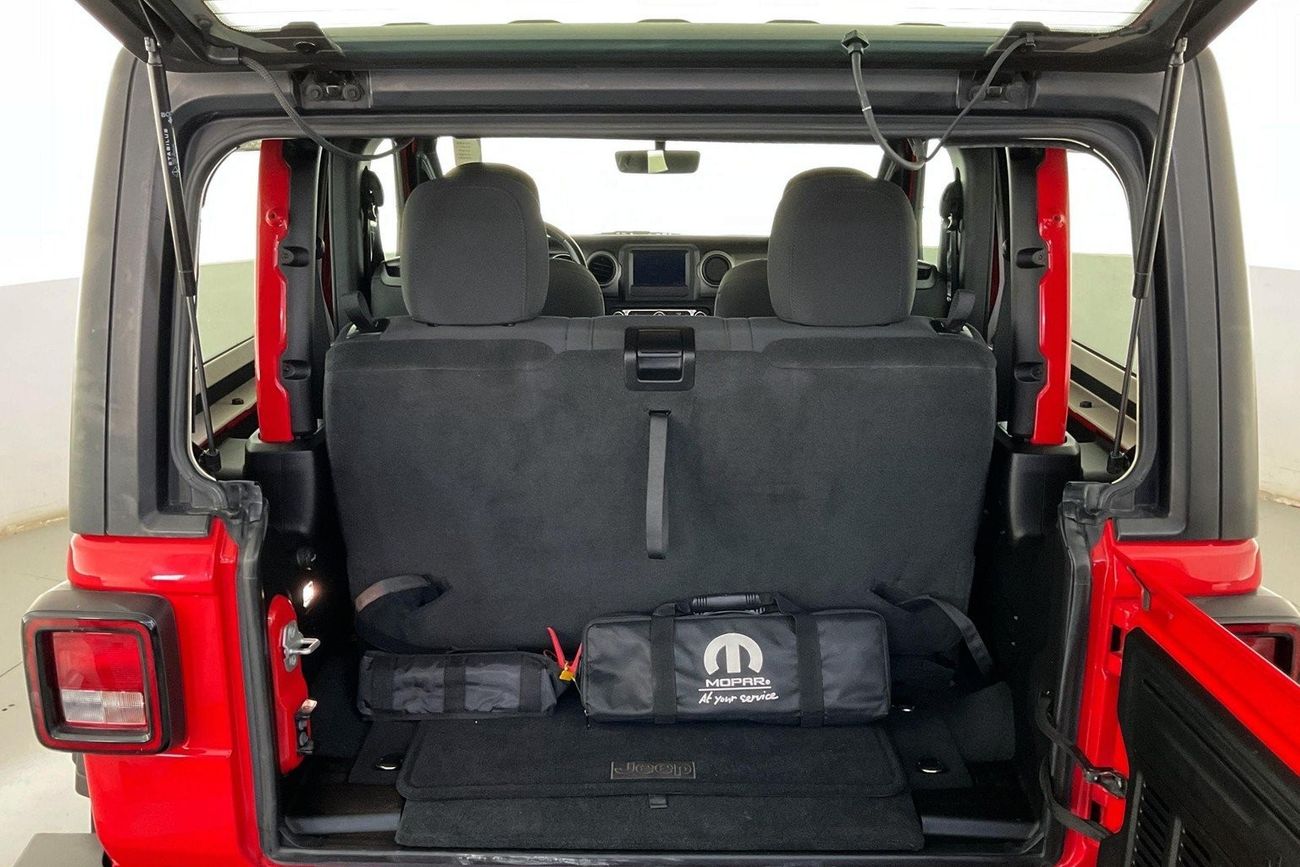 Mercedes-Benz CLA 250 AMG Package | 1 year free warranty | 0 Down Payment