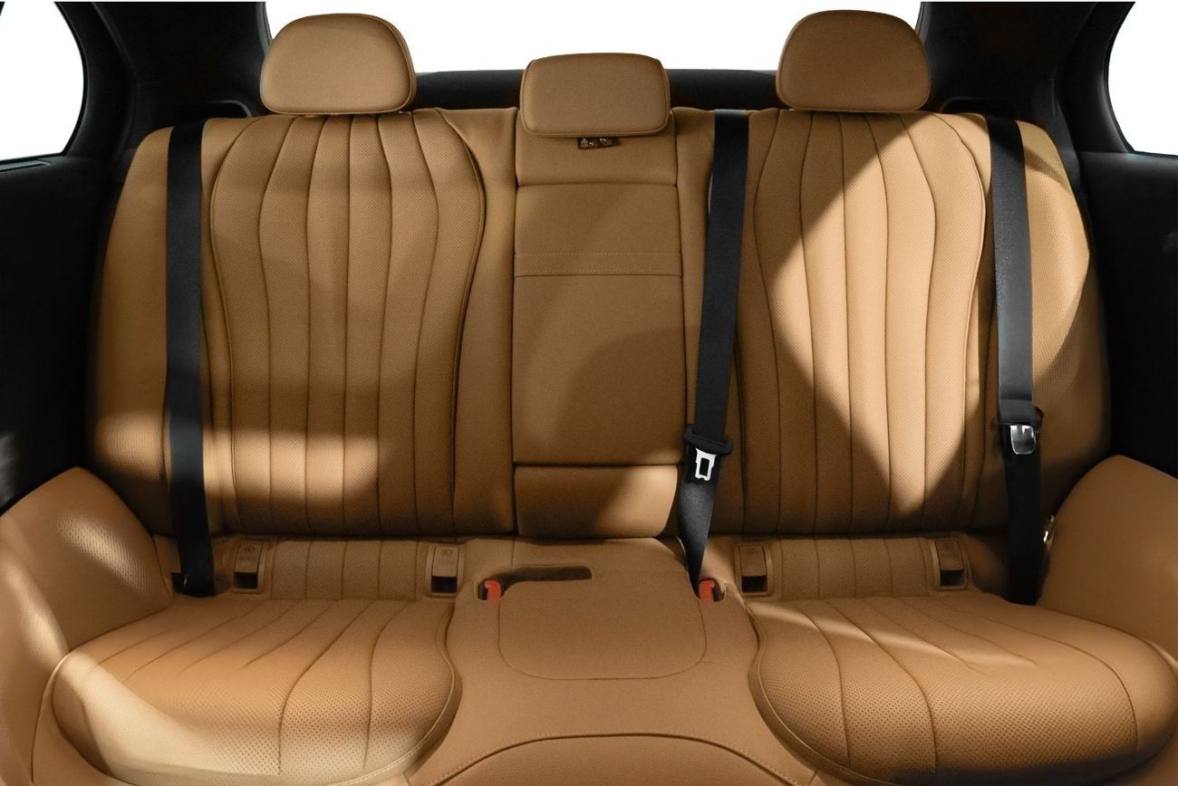 مرسيدس بنز E200 2.0L