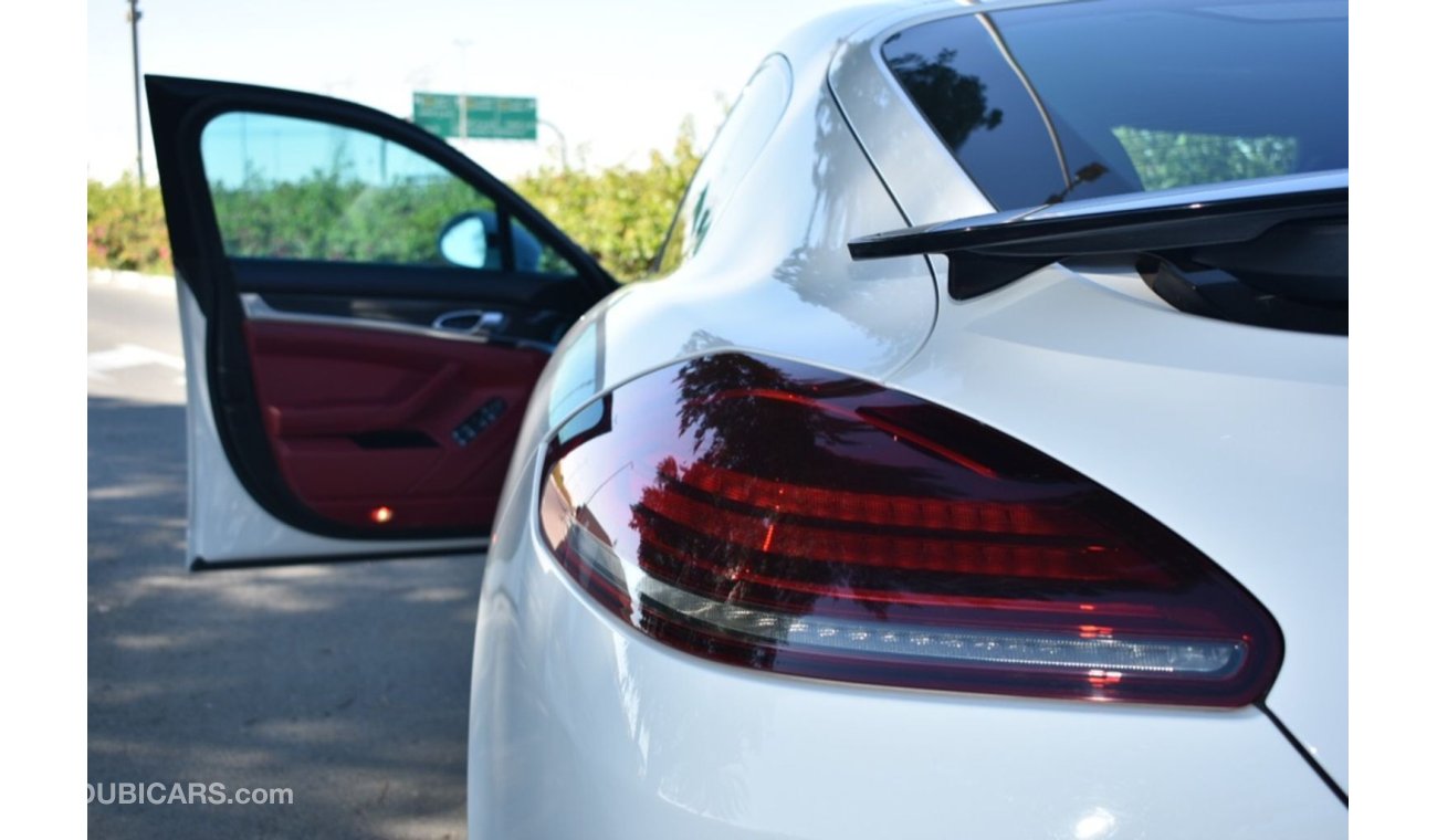 Porsche Panamera GTS 2014 gcc