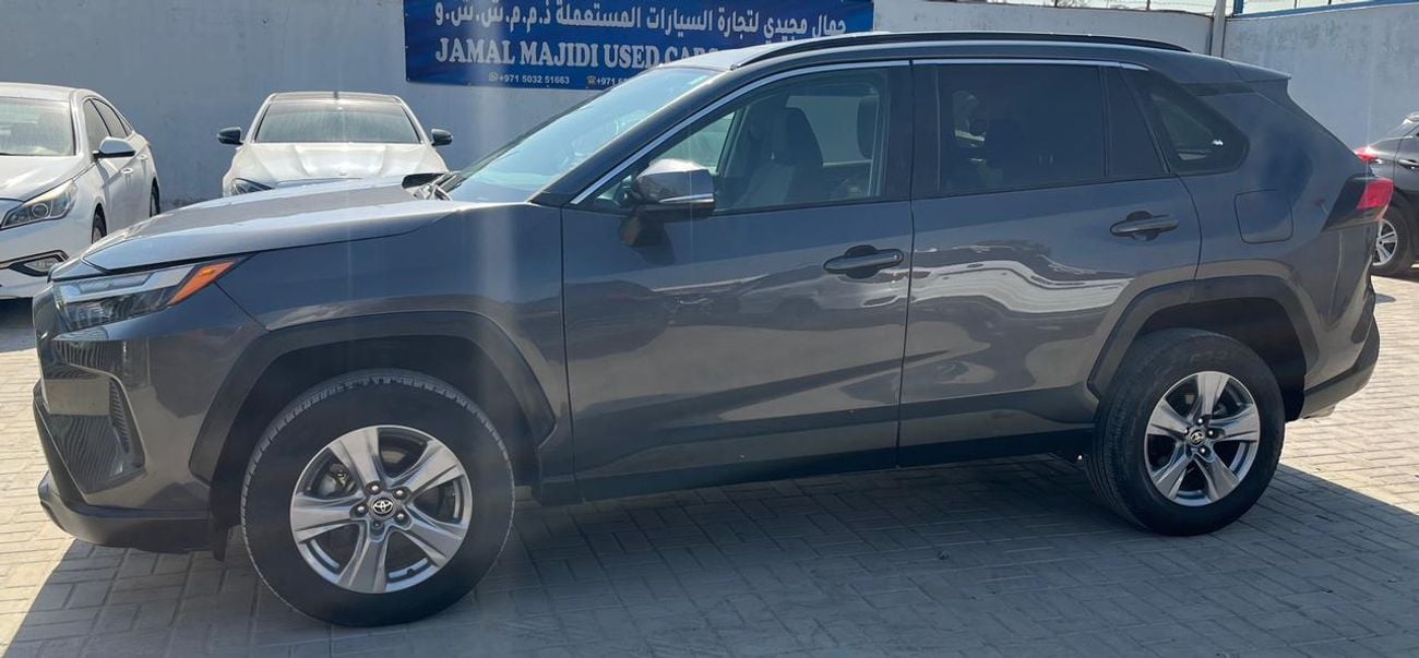 Toyota RAV4 2022  Toyota  Rav4 XLE 4X4 AWD Push start Full Option