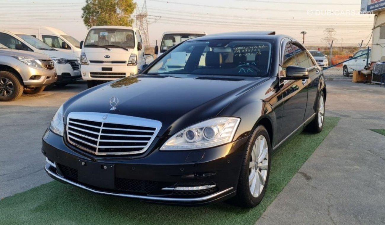 Mercedes-Benz S 350 2010 - japan imported - super clean car - Grad 5A- PTR - 47000 km only