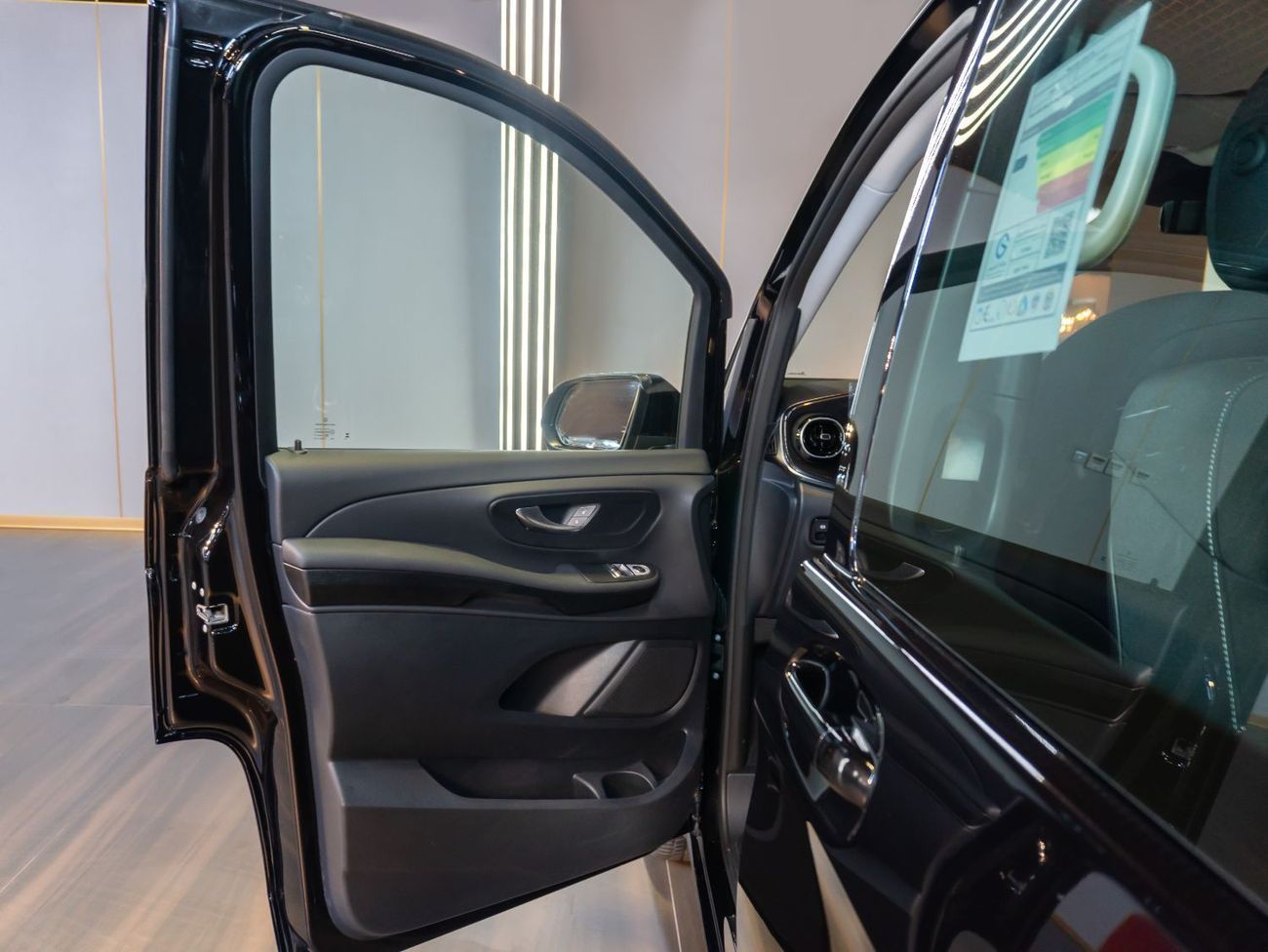 Mercedes-Benz V 300 4,556PM I Brand New I Mercedes-Benz V-Class V300 Style I 2025 I with 2 Years Dealer Warranty